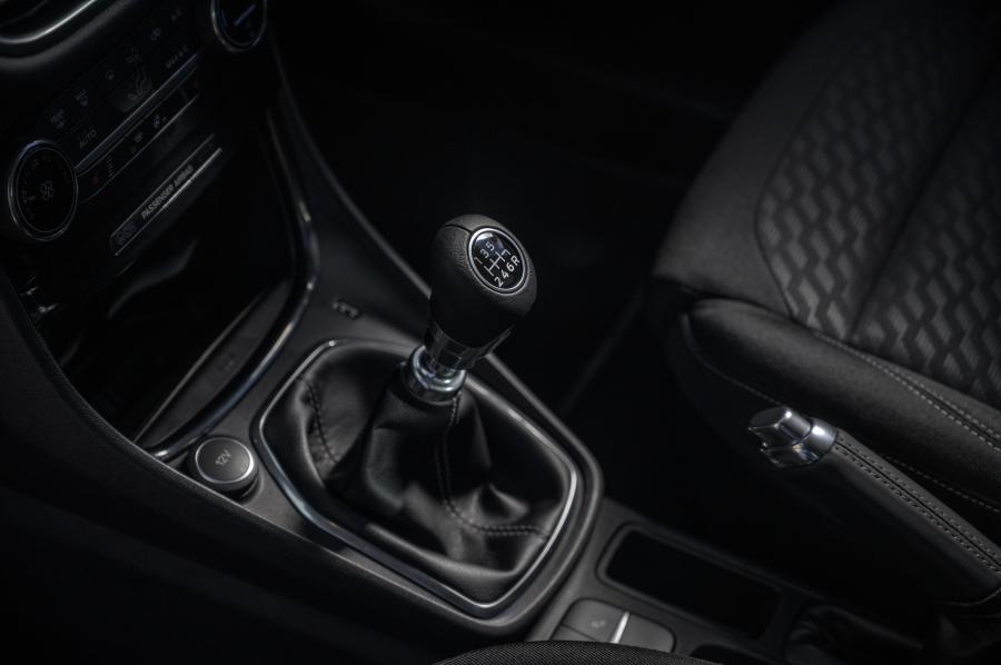 Детали интерьера Ford Puma Titanium 2020 года  (UK) (фото 28 из 40)
